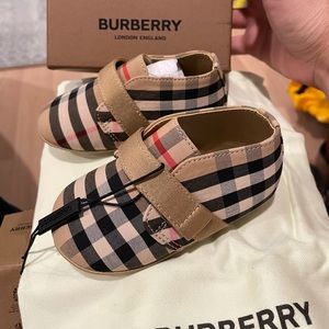 Burberry Newborn baby shoes- BRAND NEW WITH TAGS!!!